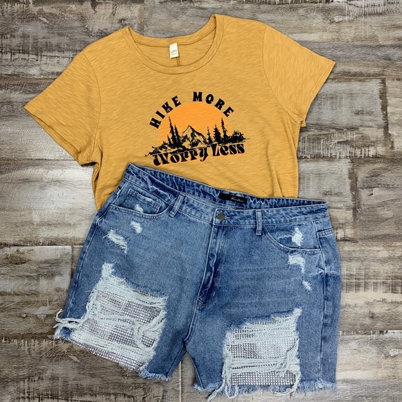 Renegades Distressed Denim Shorts - KanCan - Picture 2 of 7